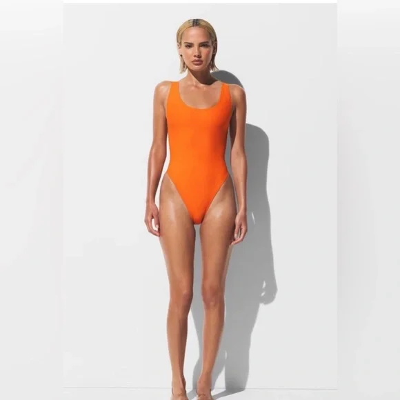 SOLD SKIMS Signature Swim Scoop Neck One Piece Tangerine Size L NWT - Picture 2 of 5